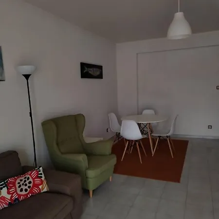 아파트 Ip5 Chivas House 페렐